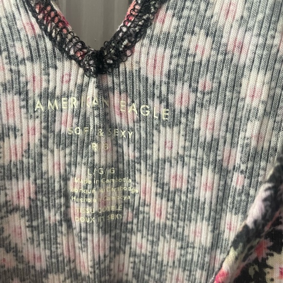 American eagle floral pattern top - Picture 3 of 3